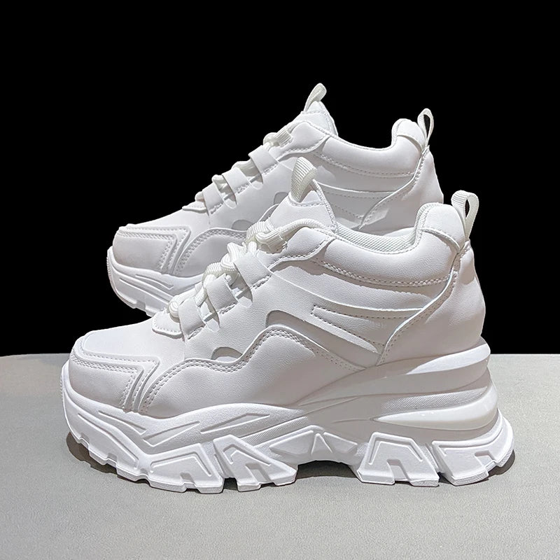 Chunky sneakers, the new life of iconic 90s shoes - Blog Guido Maggi
